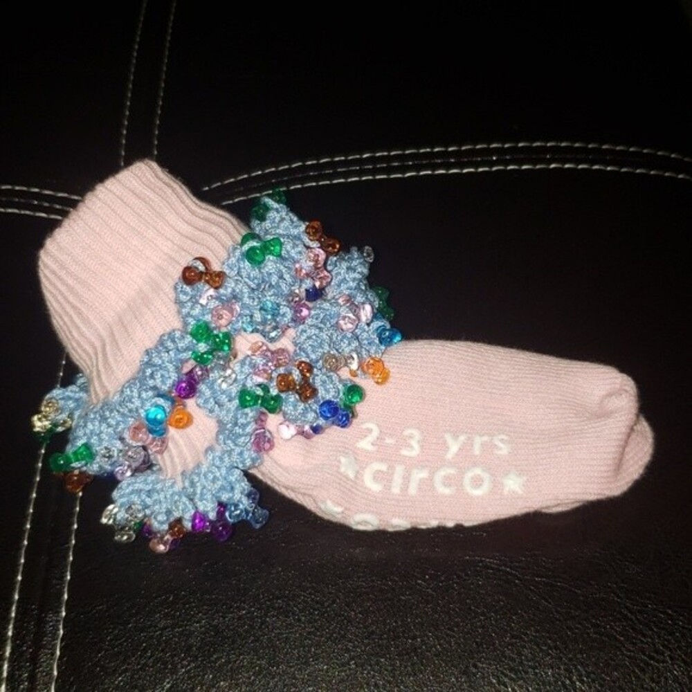 Homemade Crochet Beaded Socks: Size  2-3 Toddler, Pink with colorful beads